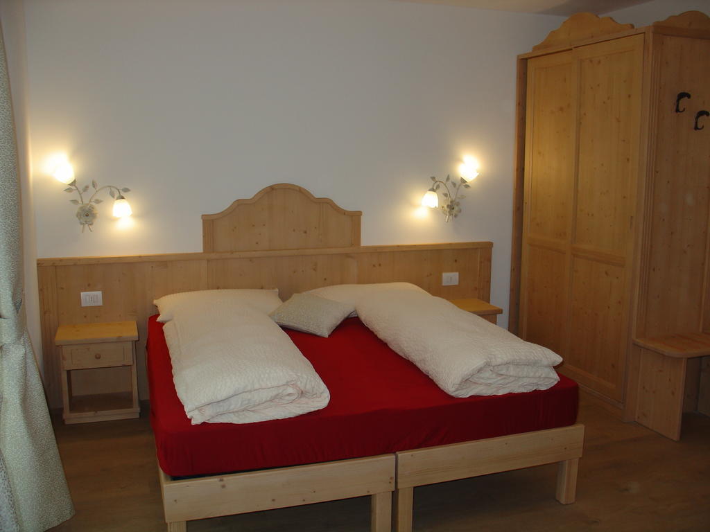 Agritur Al Canyon Villa Cloz Room photo